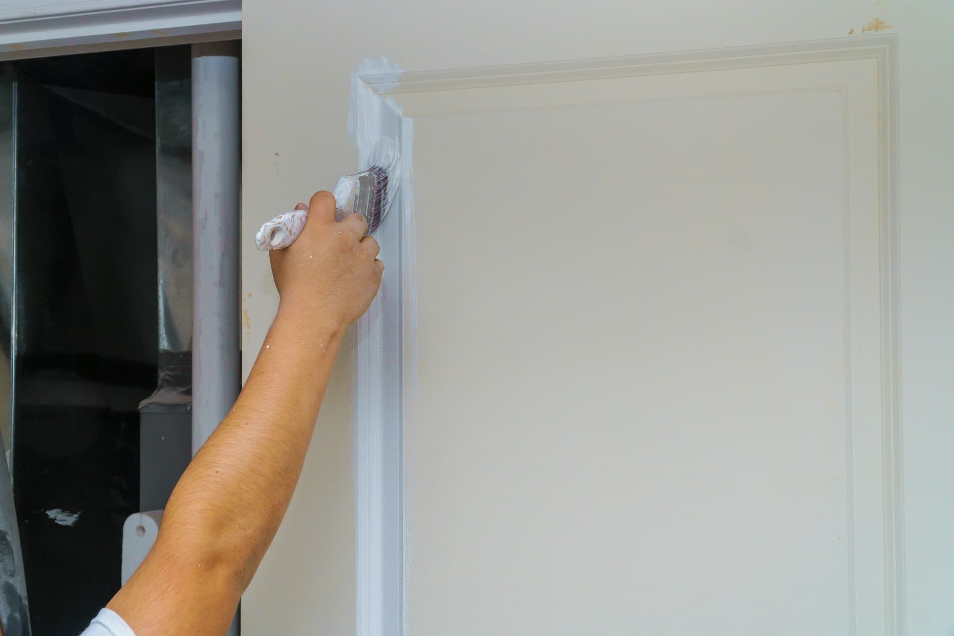 Trim and Door Painting Tips For Long-Lasting Results